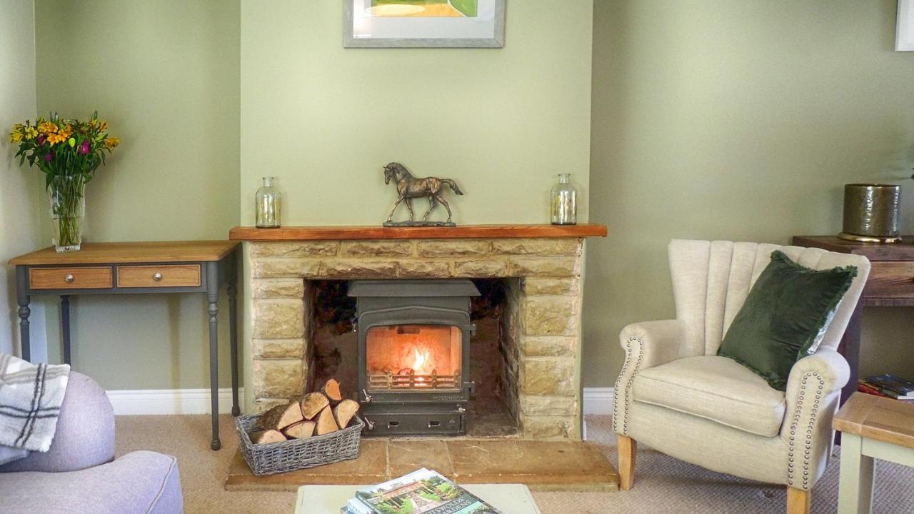 Ivy Cottage Bourton-on-the-Water Exterior photo